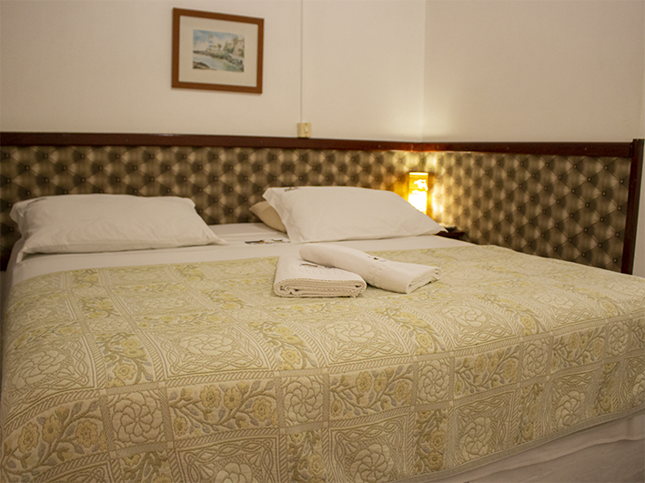 Quarto Triplo com Varanda - Pousada Palhocinha Garopaba